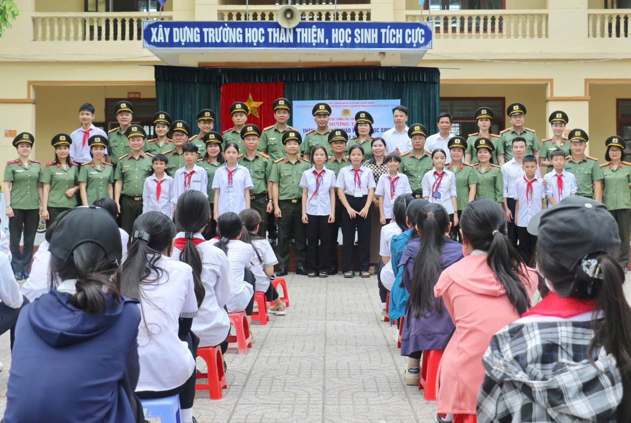 gan-ket-yeu-thuong-co-khi-lang-rua-dong-hanh-cung-hanh-trinh-tri-an-que-bac-1